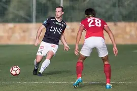 江苏苏宁主场连胜赵明剑攻入制胜球的简单介绍 江苏苏宁主场连胜赵明剑攻入制胜球的简单介绍